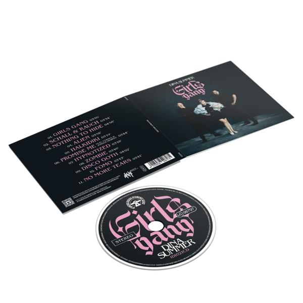 CD-Hülle offen. Innen befindet sich eine Titelliste und ein Bandfoto. CD unten.