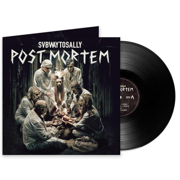 Albumcover mit Bandmitgliedern um ein Baby. Vinyl-Schallplatte rechts.