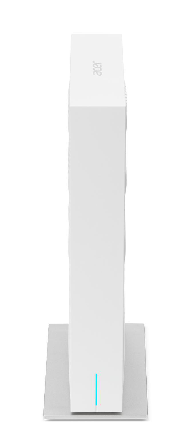Weißer Router. Der Router hat drei Antennen und ein blaues Licht an der Unterseite.