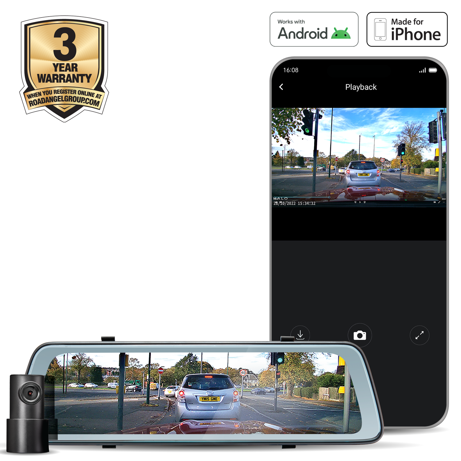 Achteruitkijkspiegel van een auto met dashcam en smartphone die video toont.
