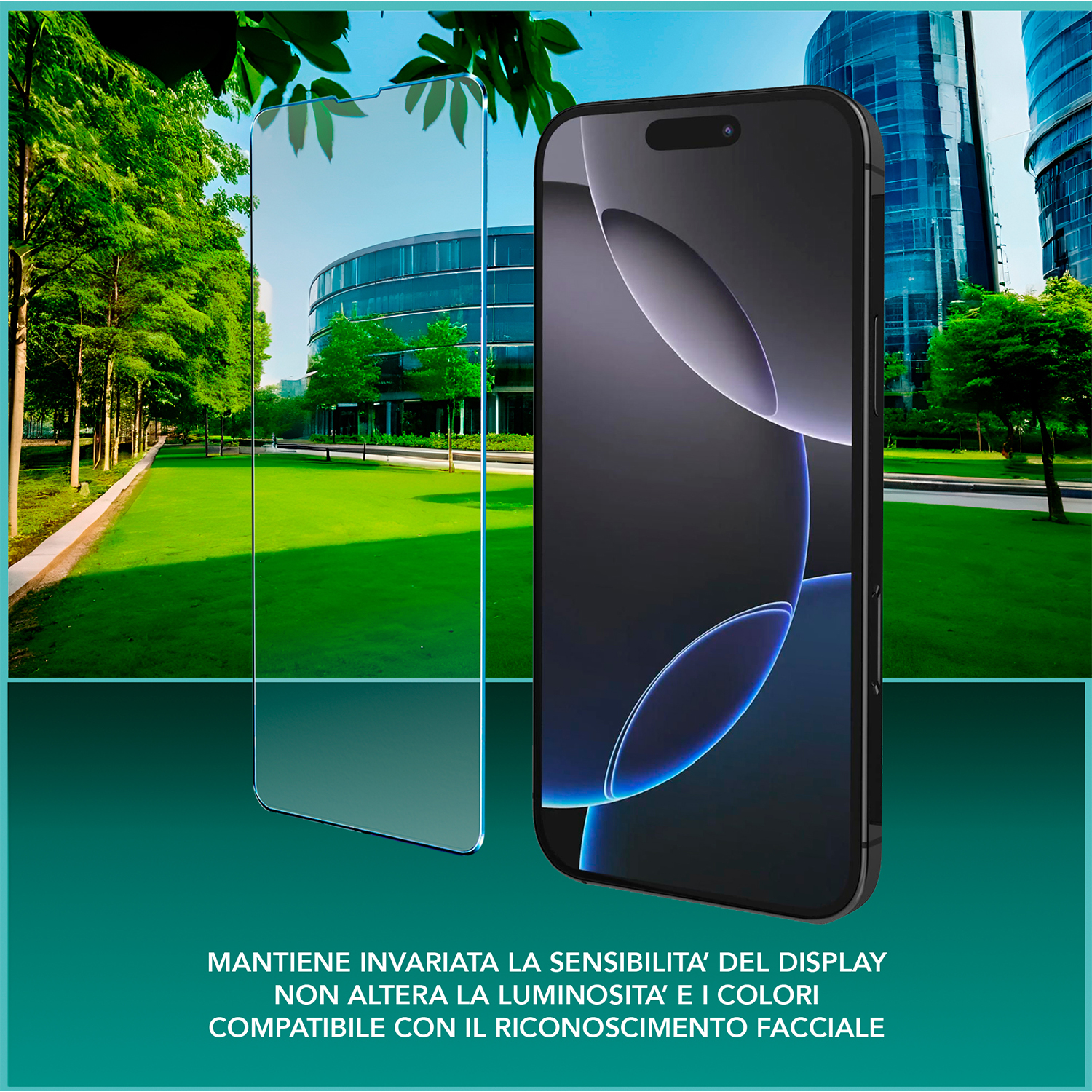 Telefono con protezione schermo vicino a un edificio moderno, su sfondo verde.