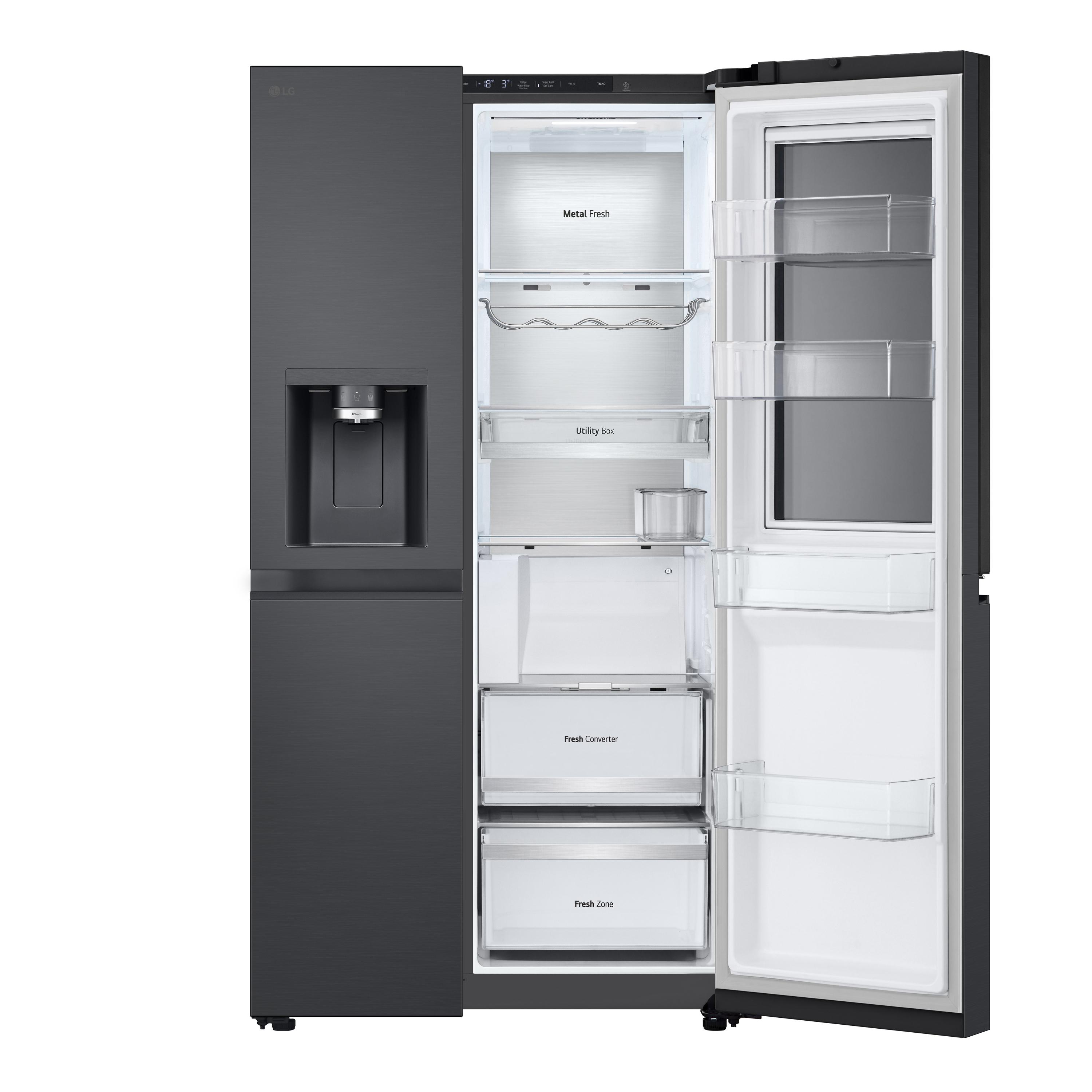 Schwarzer LG-Kühlschrank mit geöffneten Türen. Innere Regale, Schubladen und Wasserspender sichtbar.