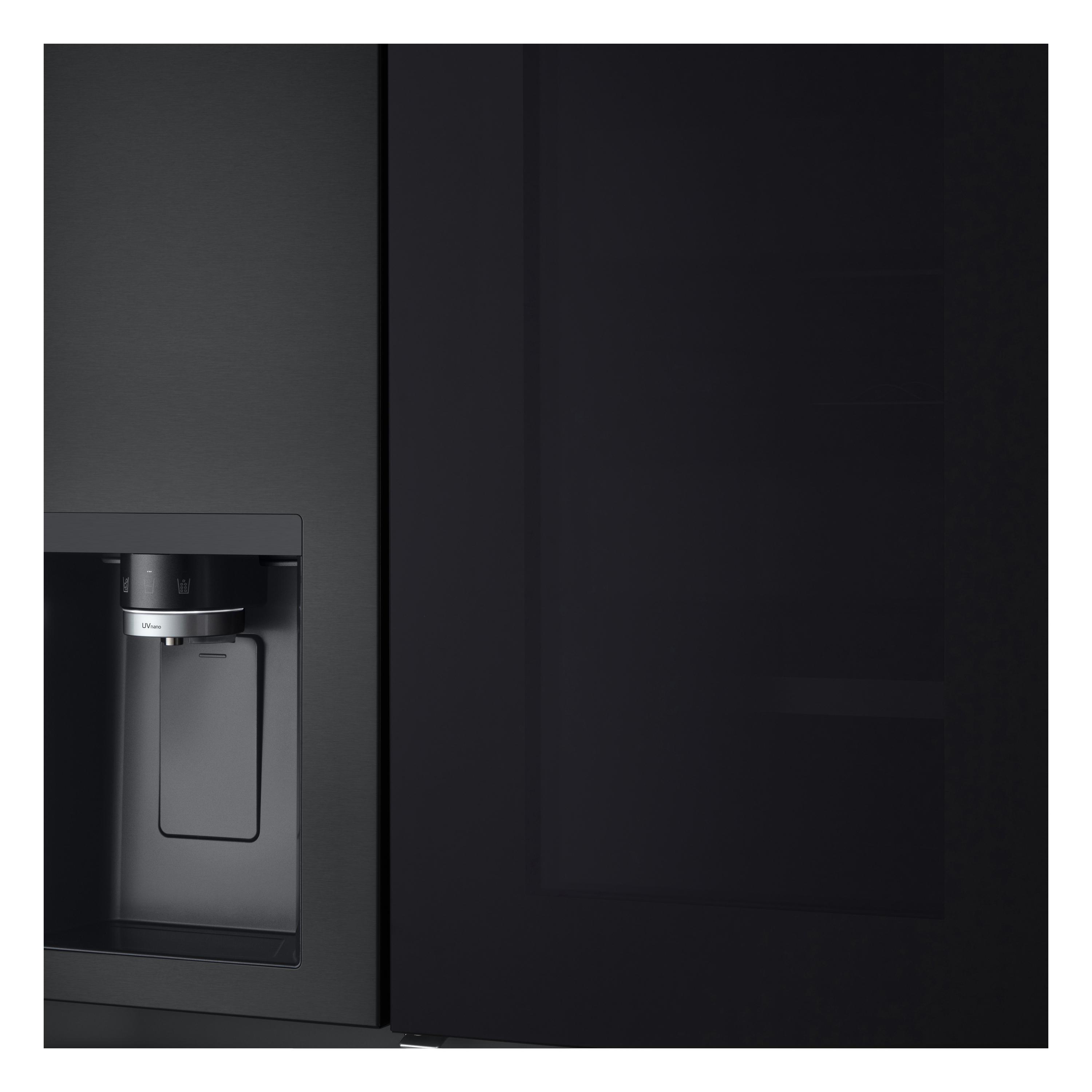 Schwarzer LG-Kühlschrank mit Wasserspender.