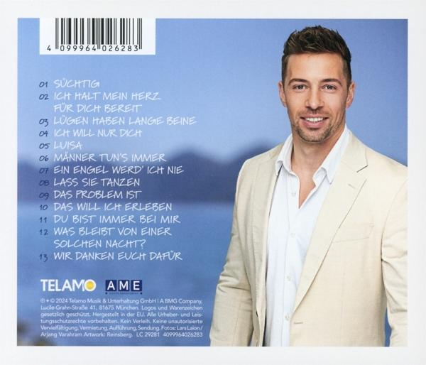 Ein CD-Cover mit einem lächelnden Mann, Text und Titelliste.