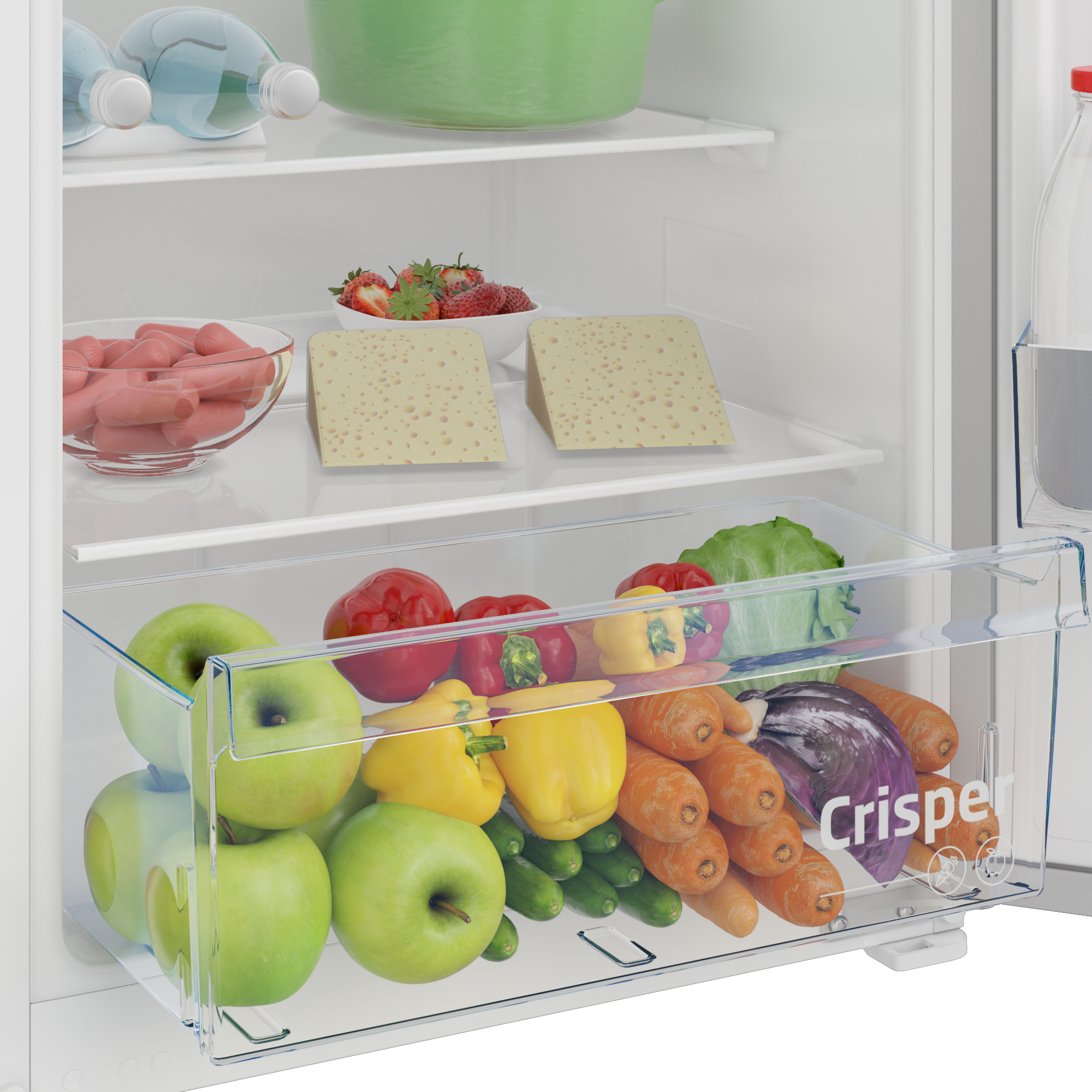 Interior de refrigerador con estantes. Se ven manzanas, queso, salchichas, pimientos y zanahorias.