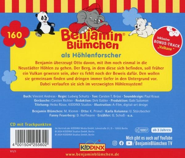 Eine Waschmaschine mit geöffneter Waschmittelschublade. Die Maschine ist weiß mit einer schwarzen Tür.