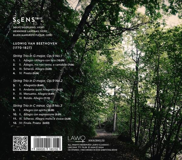 Rückseite einer CD mit Waldbild. Der Text enthält Songtitel und den Namen des Komponisten.
