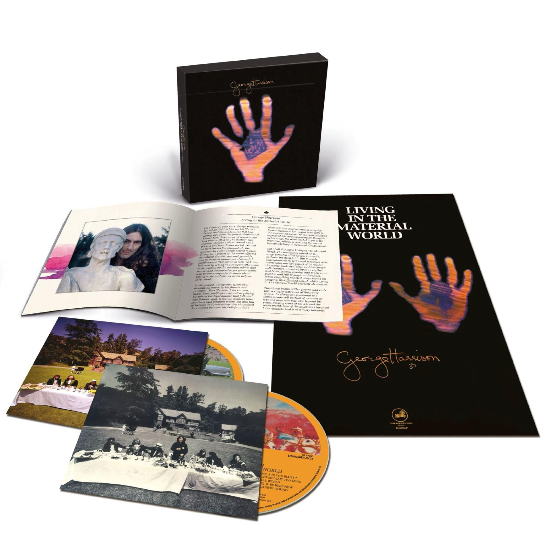 Box-Set eines Musikalbums mit mehreren Discs, Booklets und einem Cover mit Händen.
