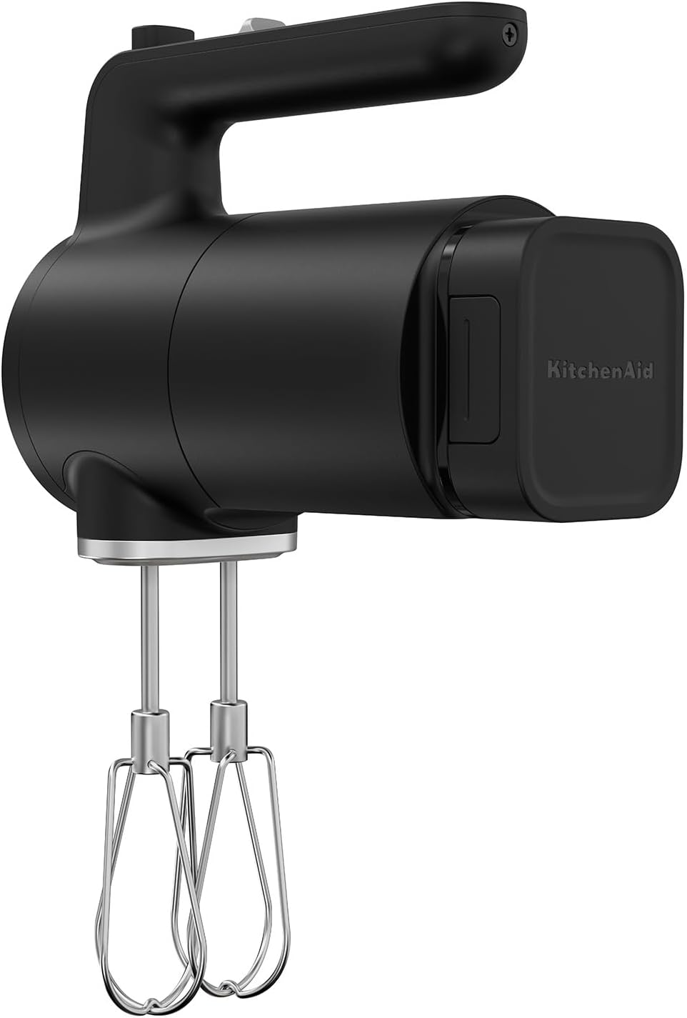 Fekete KitchenAid kézi mixer, két ezüst habverővel.