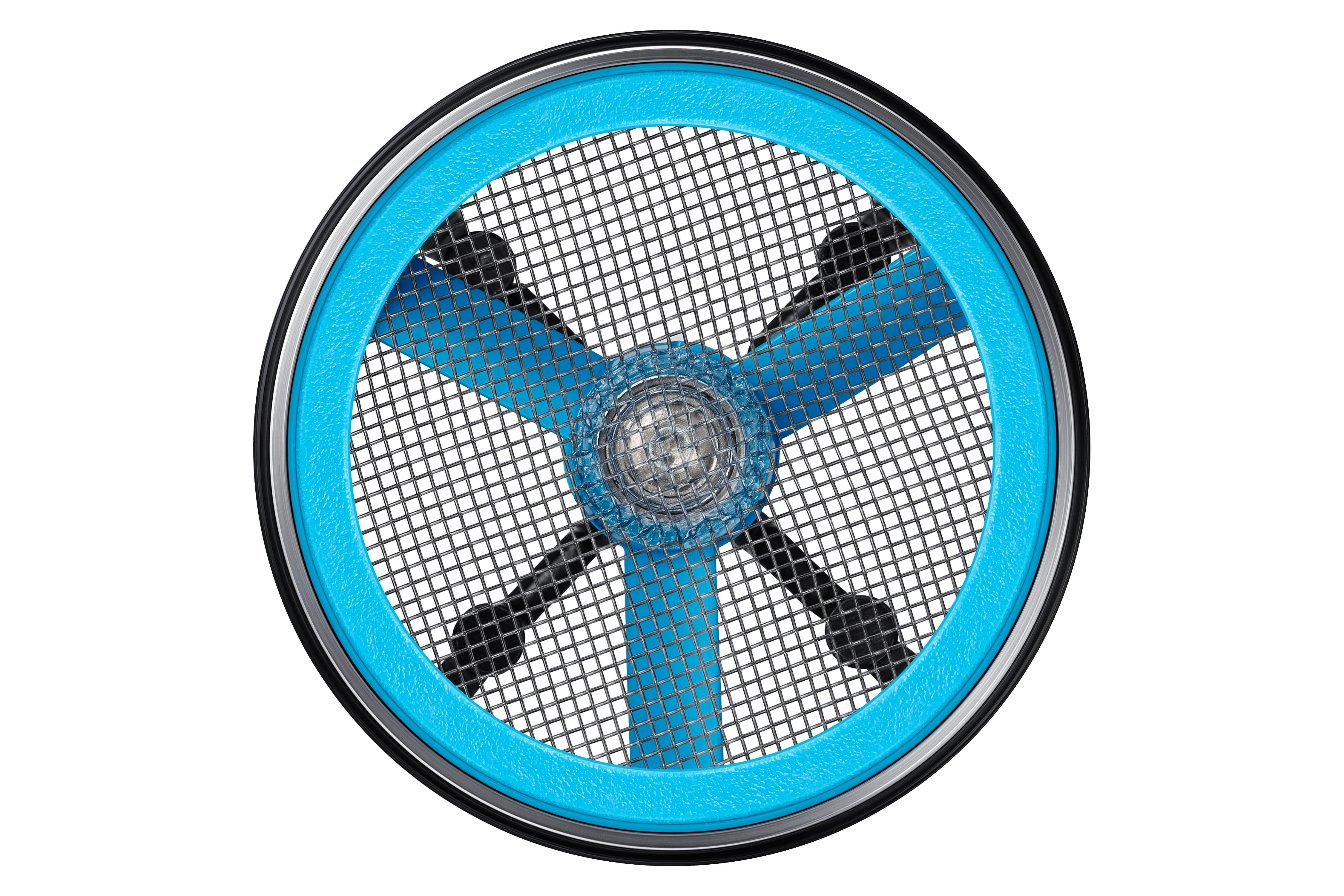 Ein Ventilator mit blauem Rand und drei blauen Flügeln, und einem Netz.