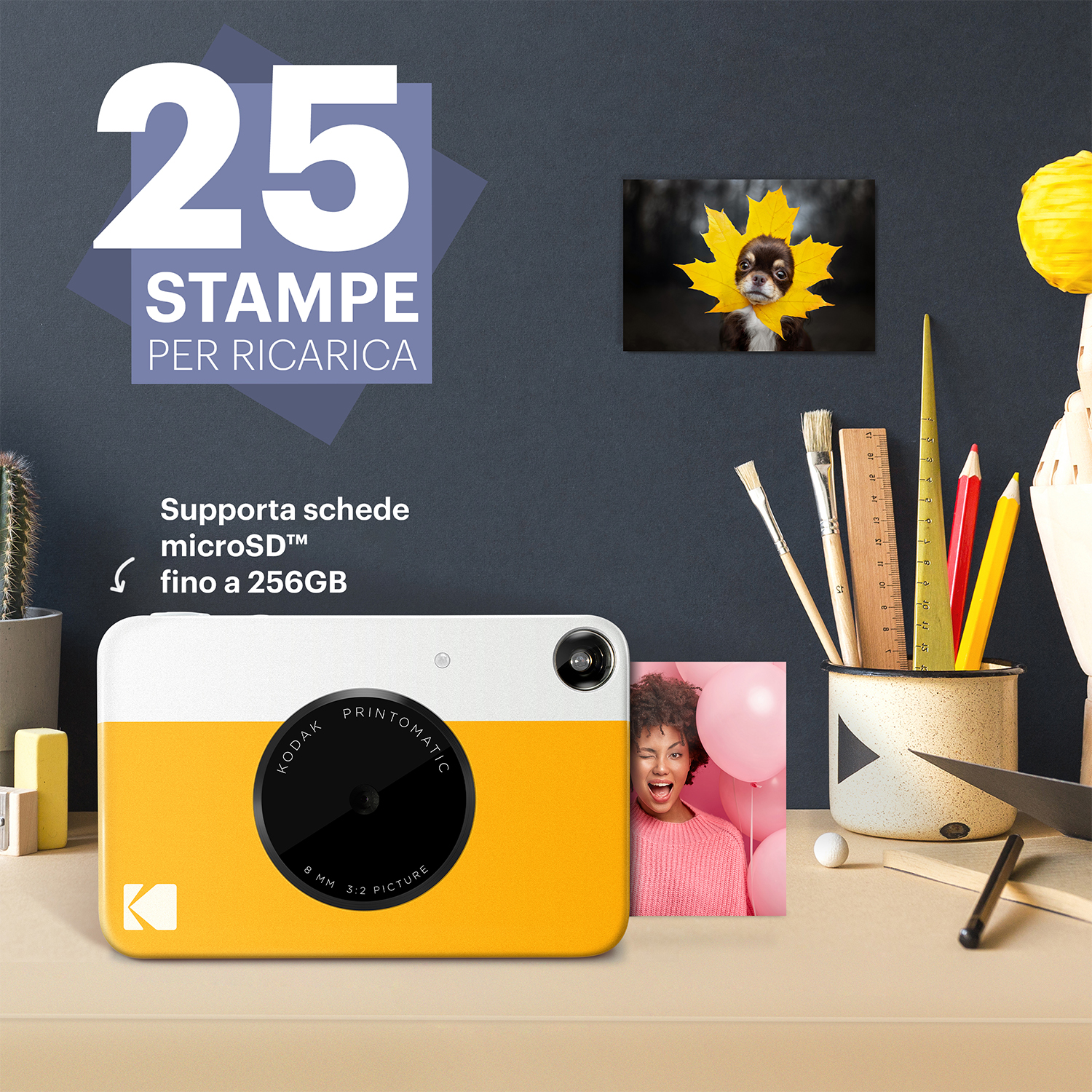 Fotocamera istantanea gialla e bianca con foto e testo: '25 stampe per ricarica'.