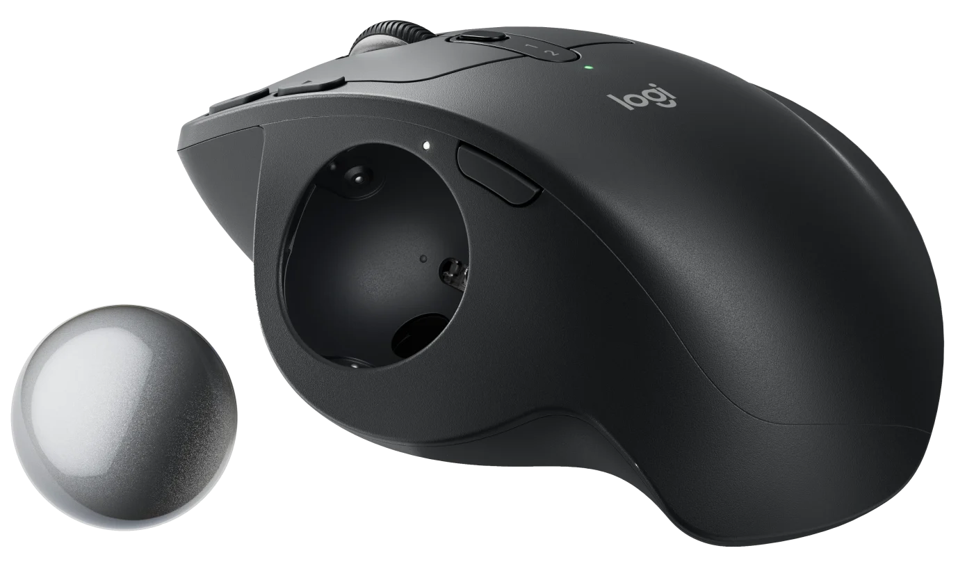 Fekete Logitech egér, trackball-lal. Sötétszürke trackball-lal és fekete testtel rendelkezik.