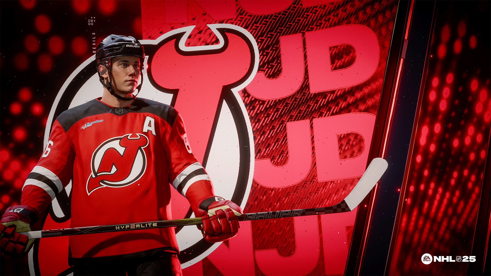 Joueur de hockey en maillot rouge avec le logo, tenant une crosse de hockey, sur fond rouge.