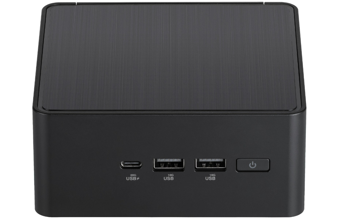 Schwarzer Mini-PC mit USB-Anschlüssen, Ein-/Aus-Taste und Oberseite mit gebürsteter Metalloberfläche. 20G USB-, 10G USB-Anschlüsse sind sichtbar.