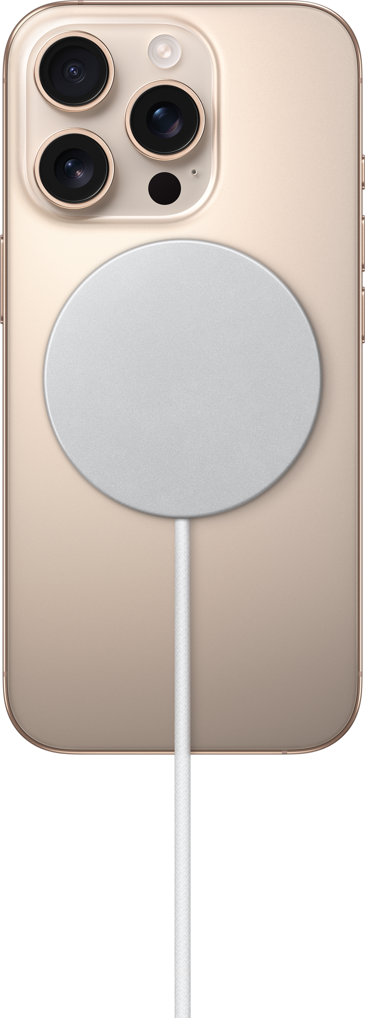 Un disco di ricarica bianco è collegato a un telefono color oro con un cavo bianco.