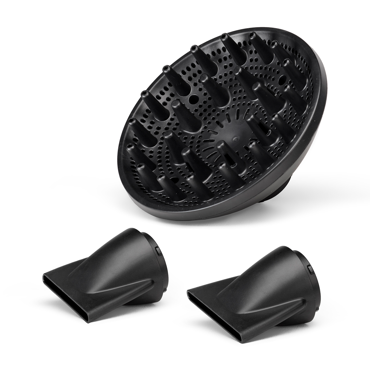 Accessori neri per asciugacapelli: diffusore e due ugelli su sfondo bianco.