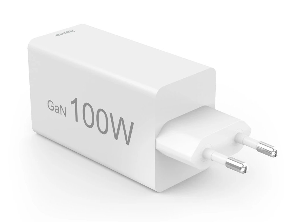Biała ładowarka GaN 100W z wtyczką pokazana na białym tle. Na ładowarce napisano "hama".