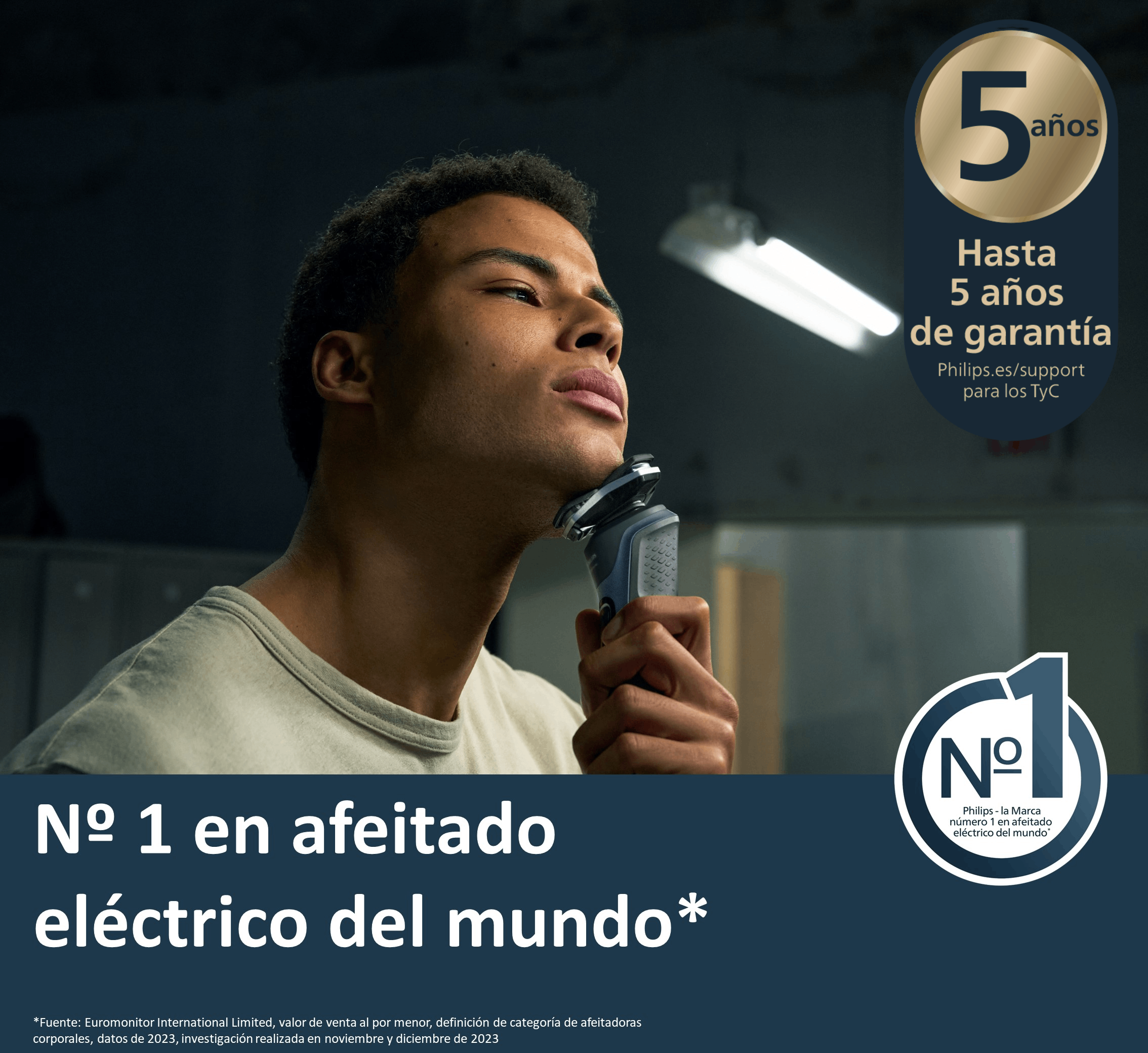 Hombre afeitándose con una afeitadora eléctrica, texto promocional sobre ser el No. 1 en afeitado eléctrico.