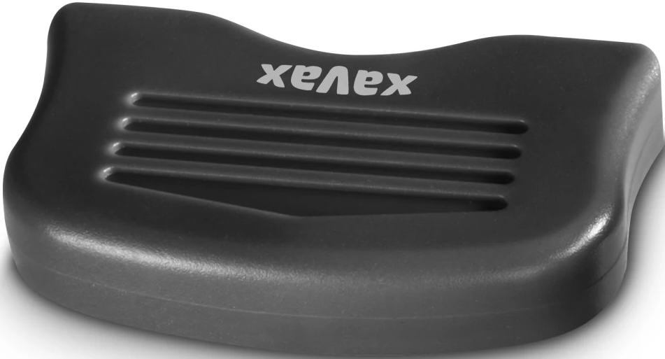 Dunkelgraues Massagegerät mit dem Markennamen 'xavax' darauf geprägt.