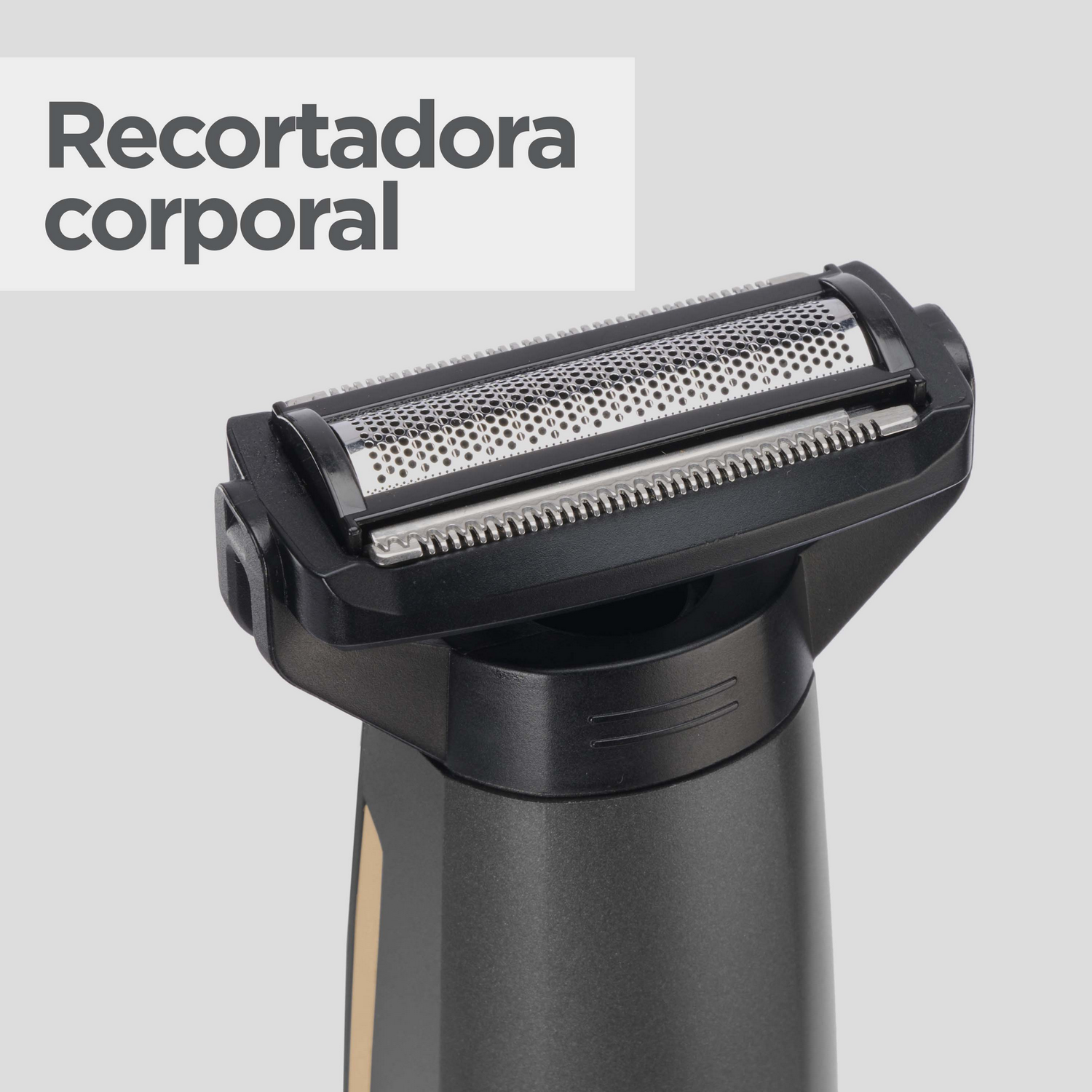 Primer plano de un cabezal de aseo corporal negro y plateado. Texto 'Recortadora corporal' arriba.