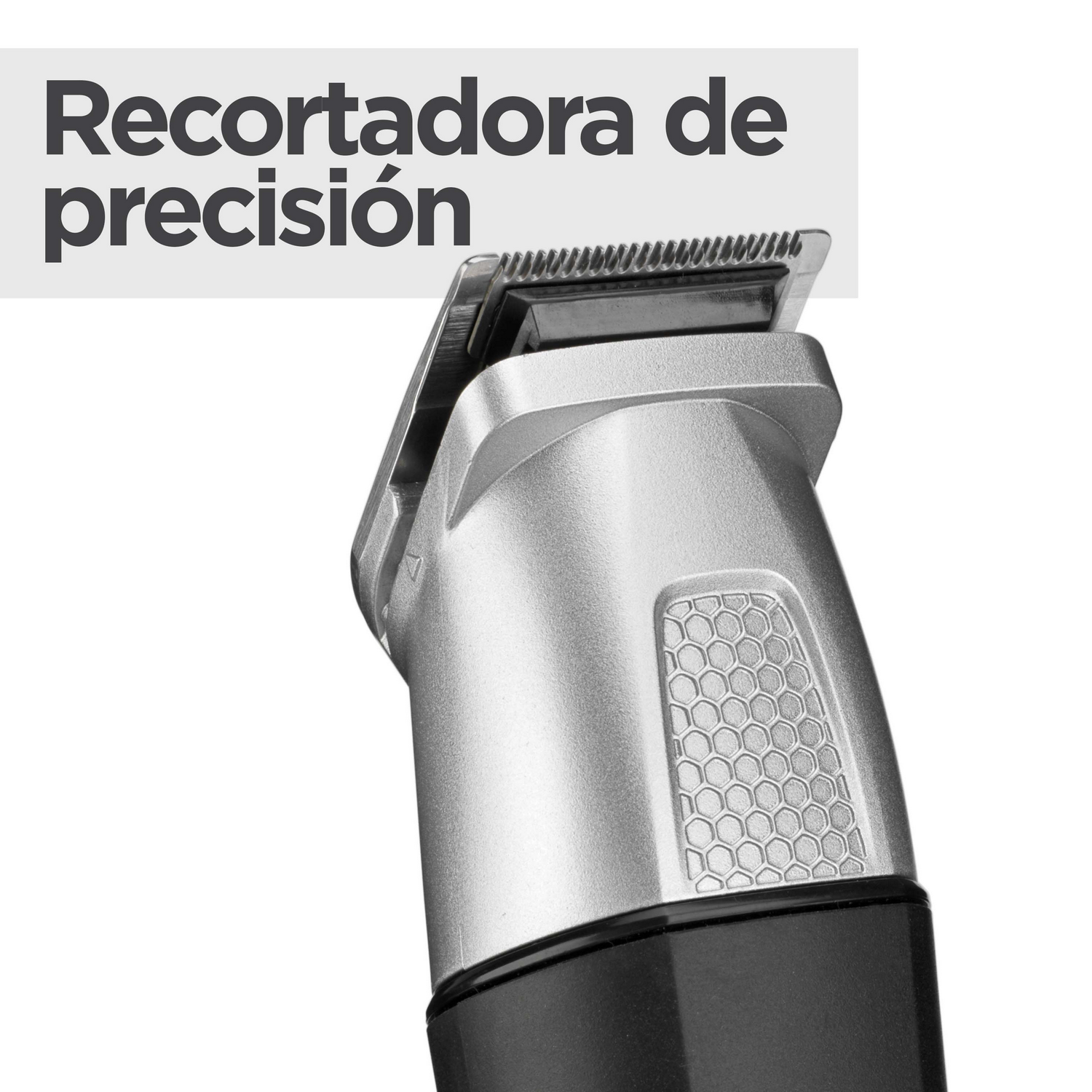 Recortadora de precisión con texto. Primer plano del mango y la cuchilla, vista en ángulo.