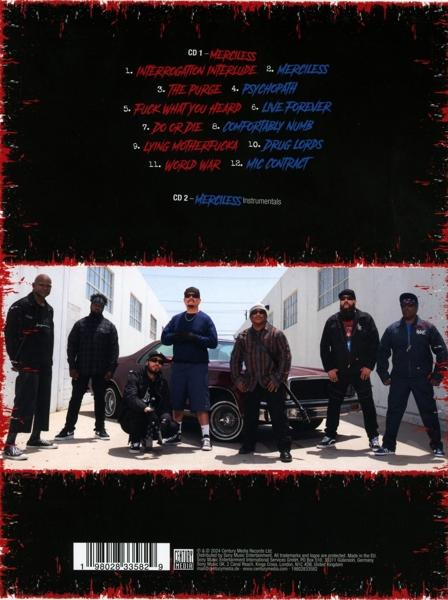 Albumcover für eine Musik-CD mit Titelliste und Bandfoto.