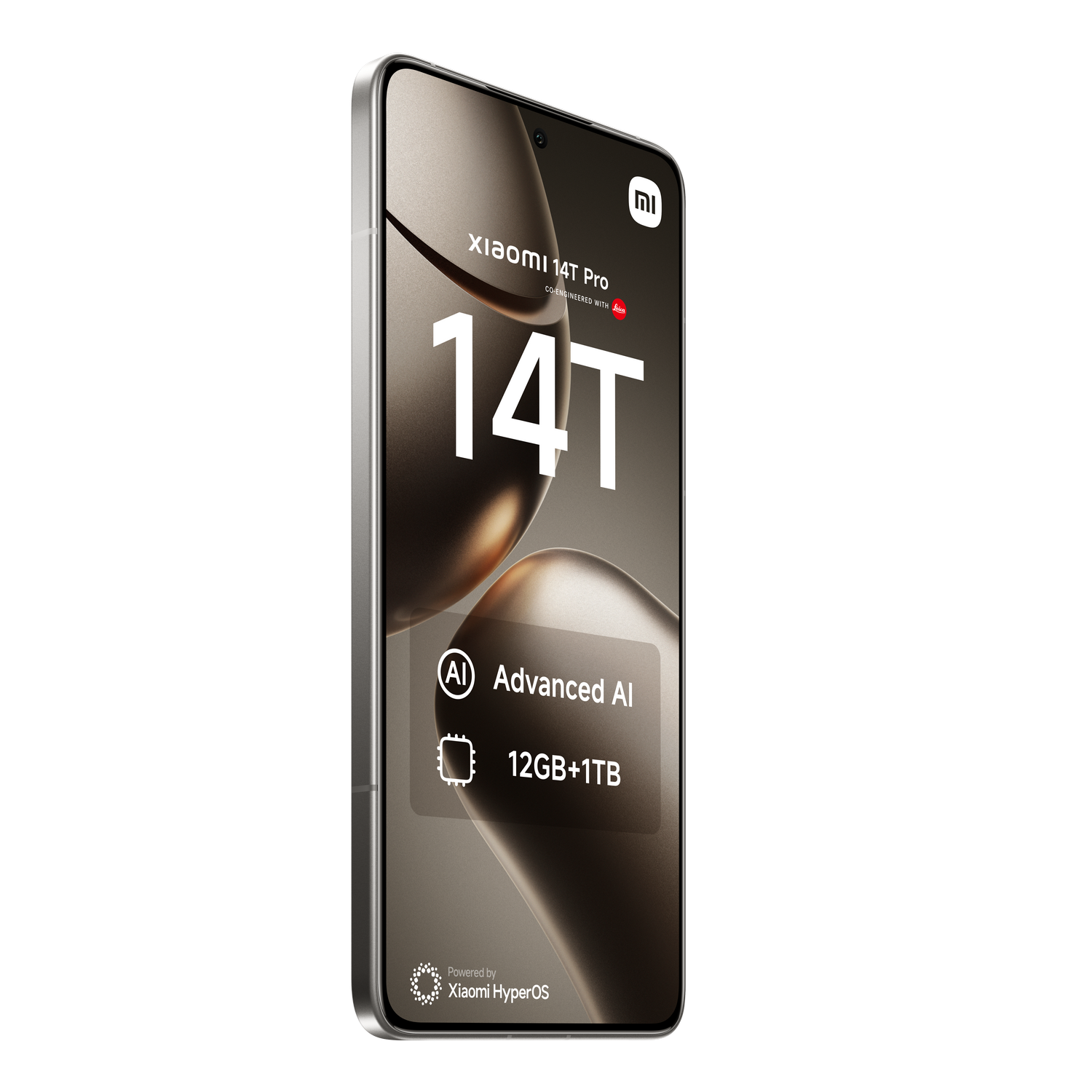 Un teléfono con una configuración de triple cámara en un marco plateado sobre fondo negro.