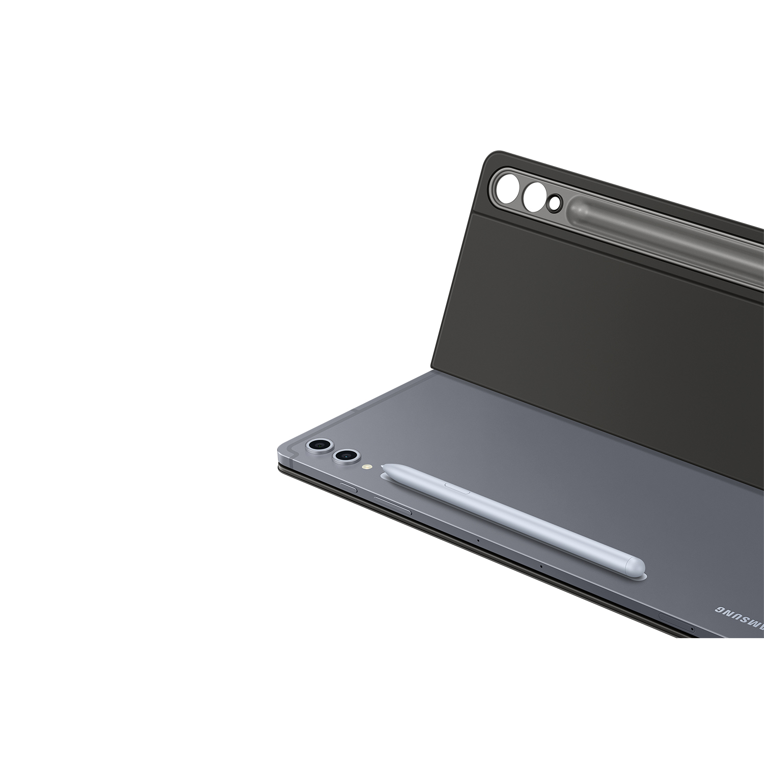 Funda de tableta con bolígrafo. La funda es negra, el bolígrafo plateado. La cámara está arriba.