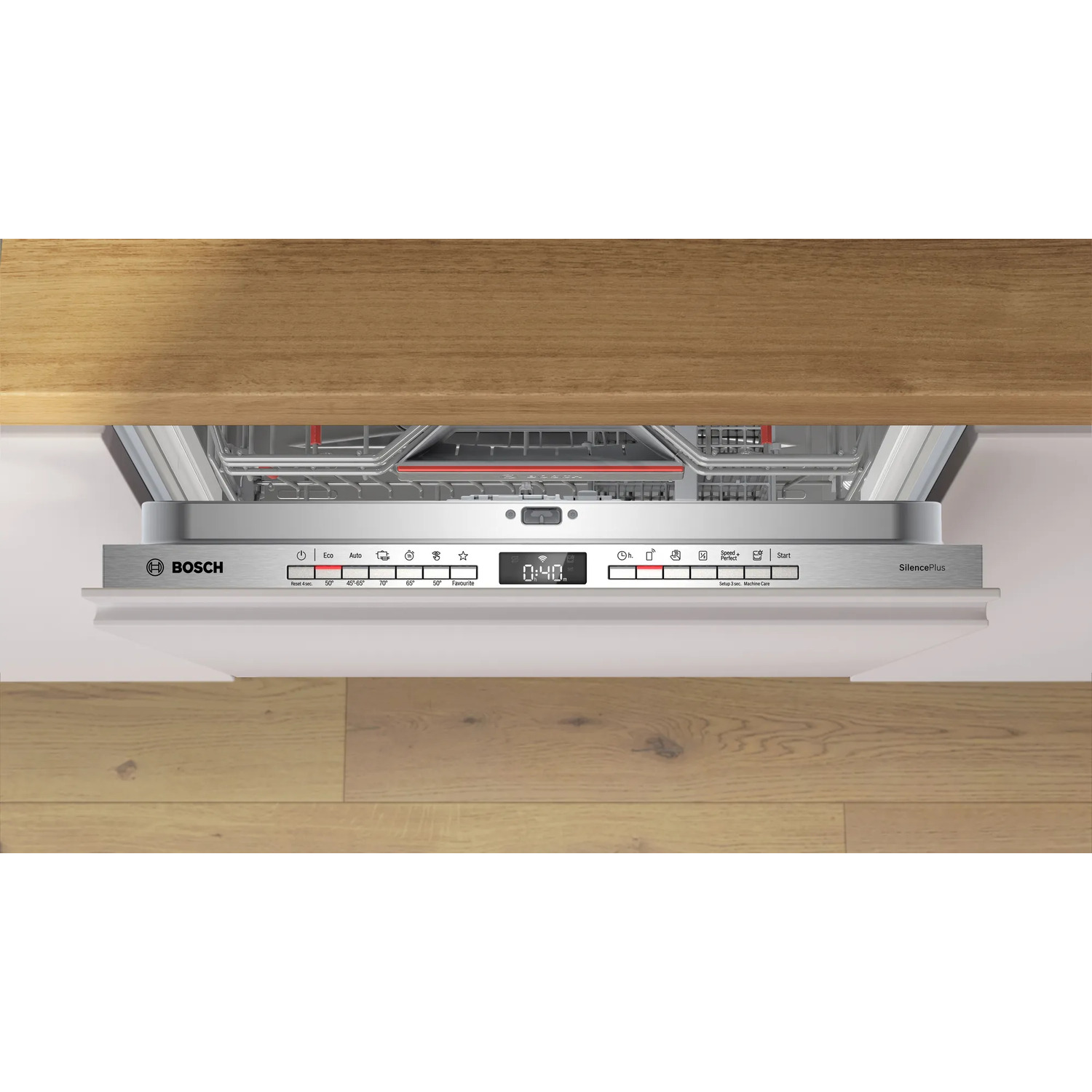 Lave-vaisselle avec porte ouverte, panneau de commande, affichage numérique et finition inox.