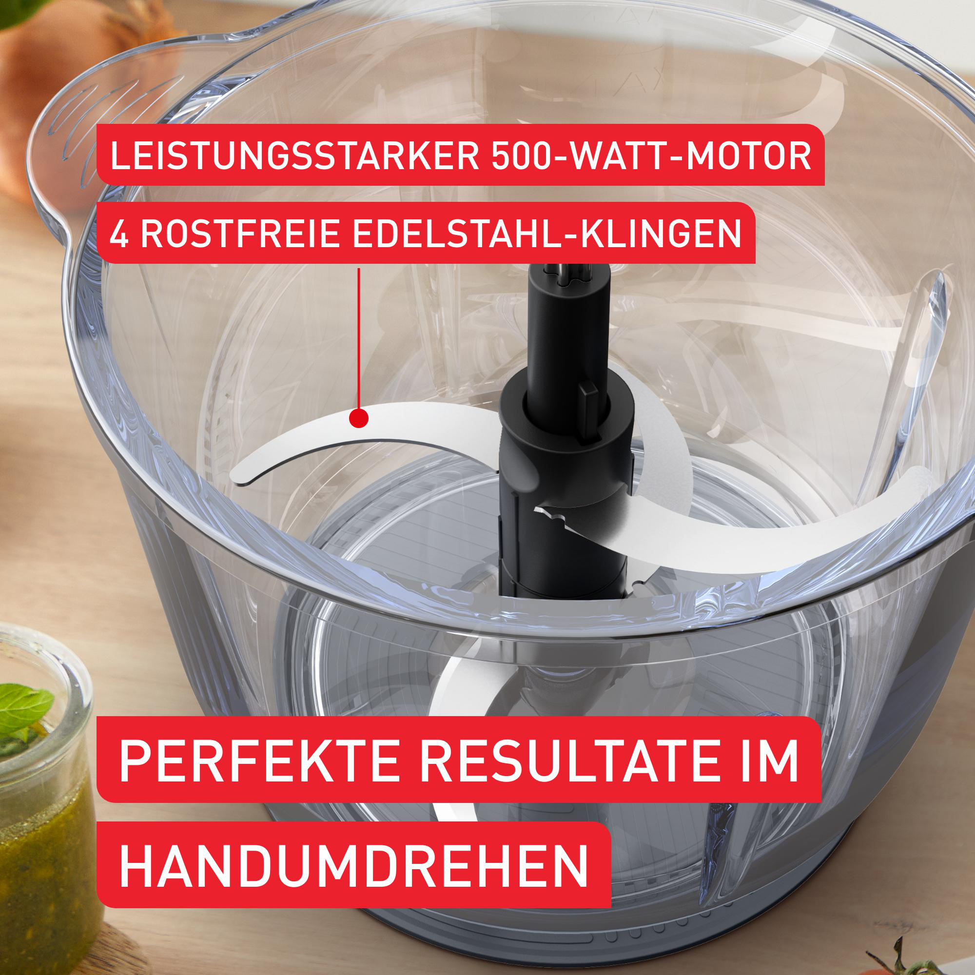Nahaufnahme eines Zerkleinerers mit Klingen und Textüberlagerungen.