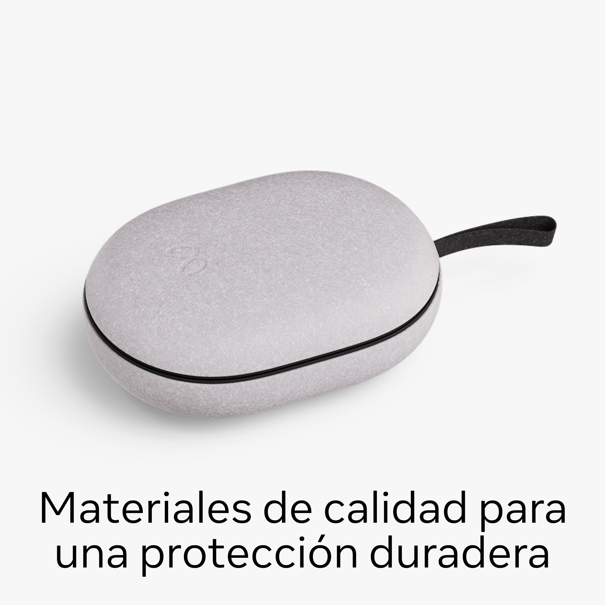 Estuche gris ovalado con asa negra. Texto: 'Materiales de calidad para una protección duradera'.