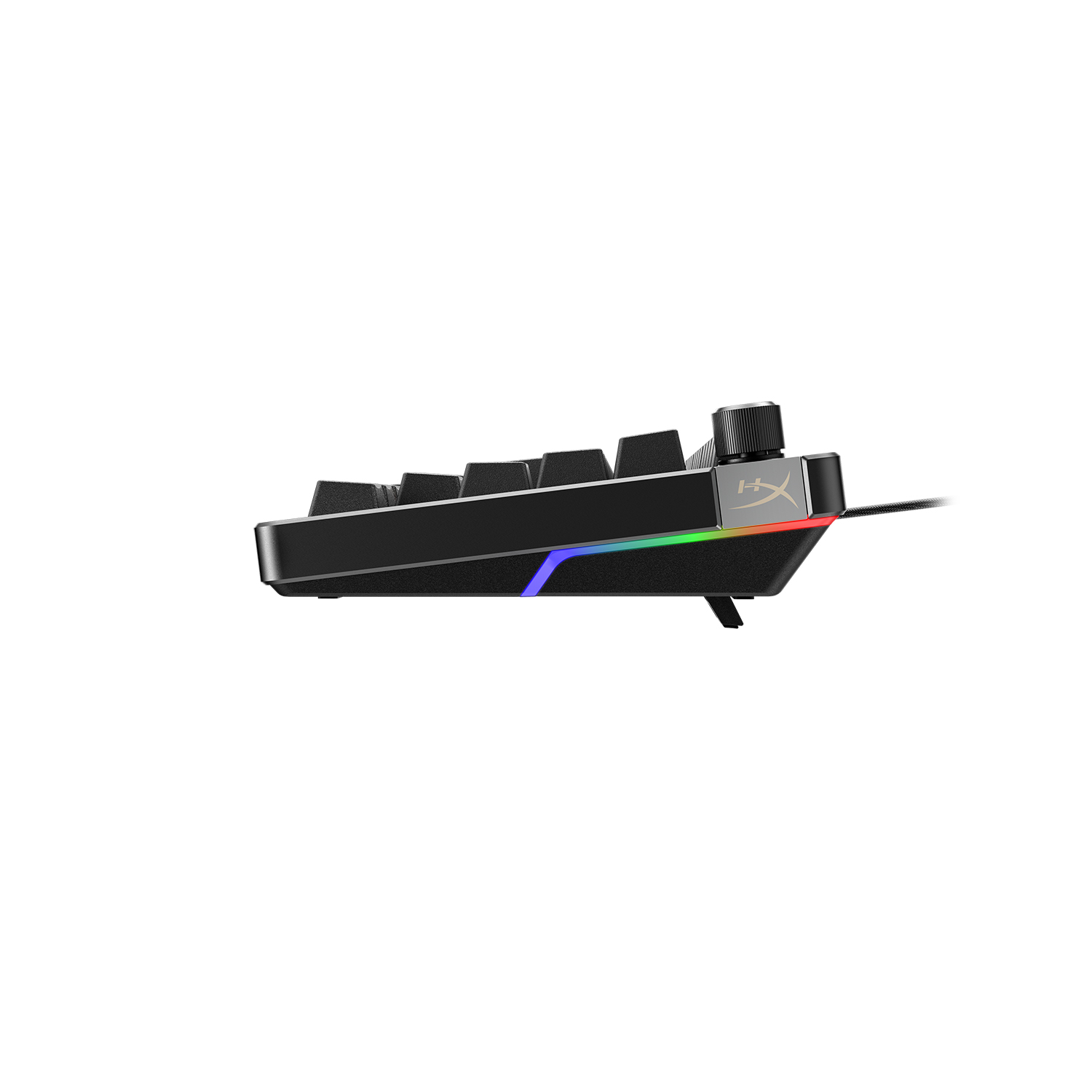 Renkli ışıklı ve HyperX logolu siyah bir klavyenin yan görünümü.