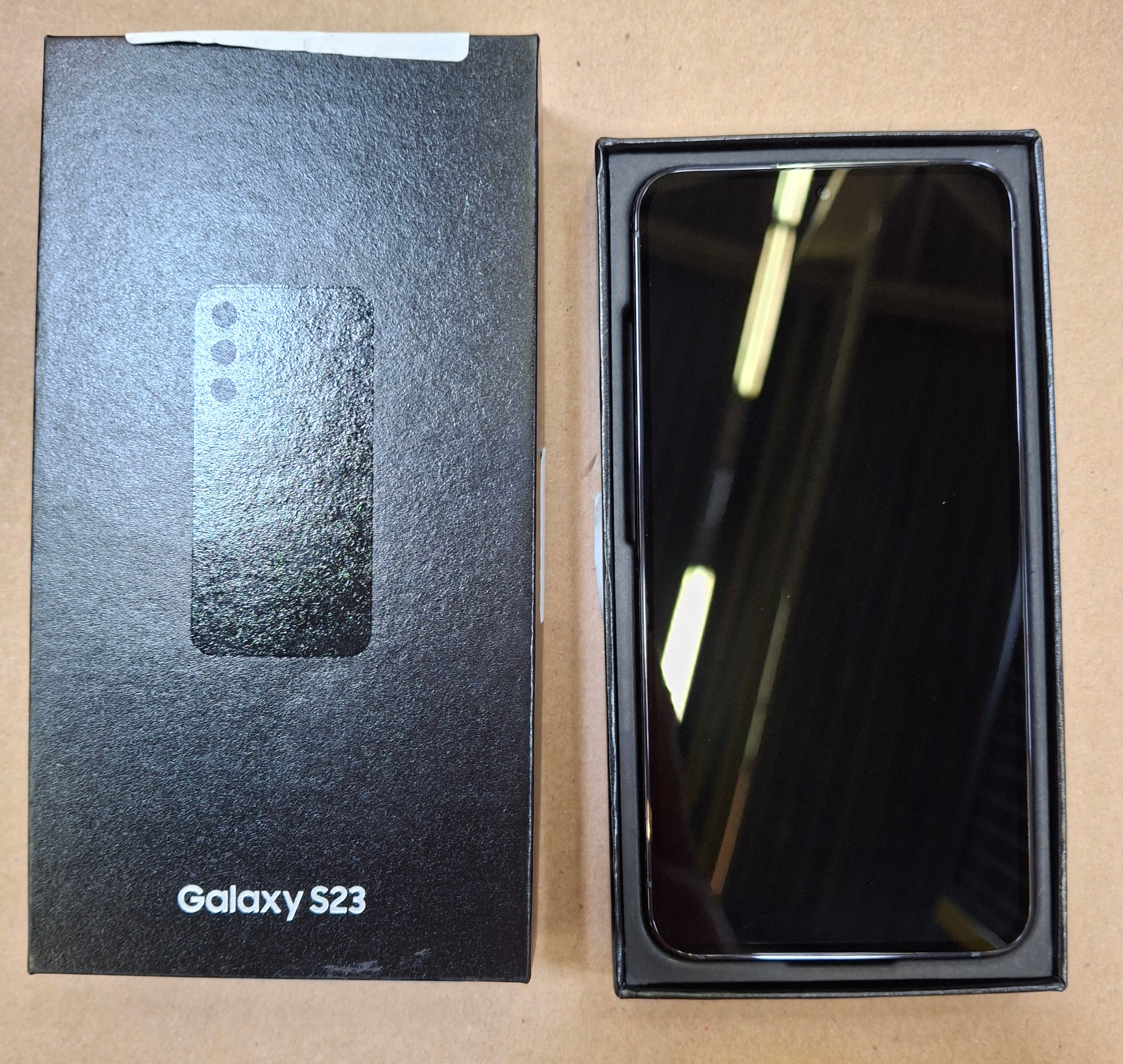 OUTLET - Smartfon SAMSUNG Galaxy S23 8/128GB Czarny SM-S911BZKDEEE