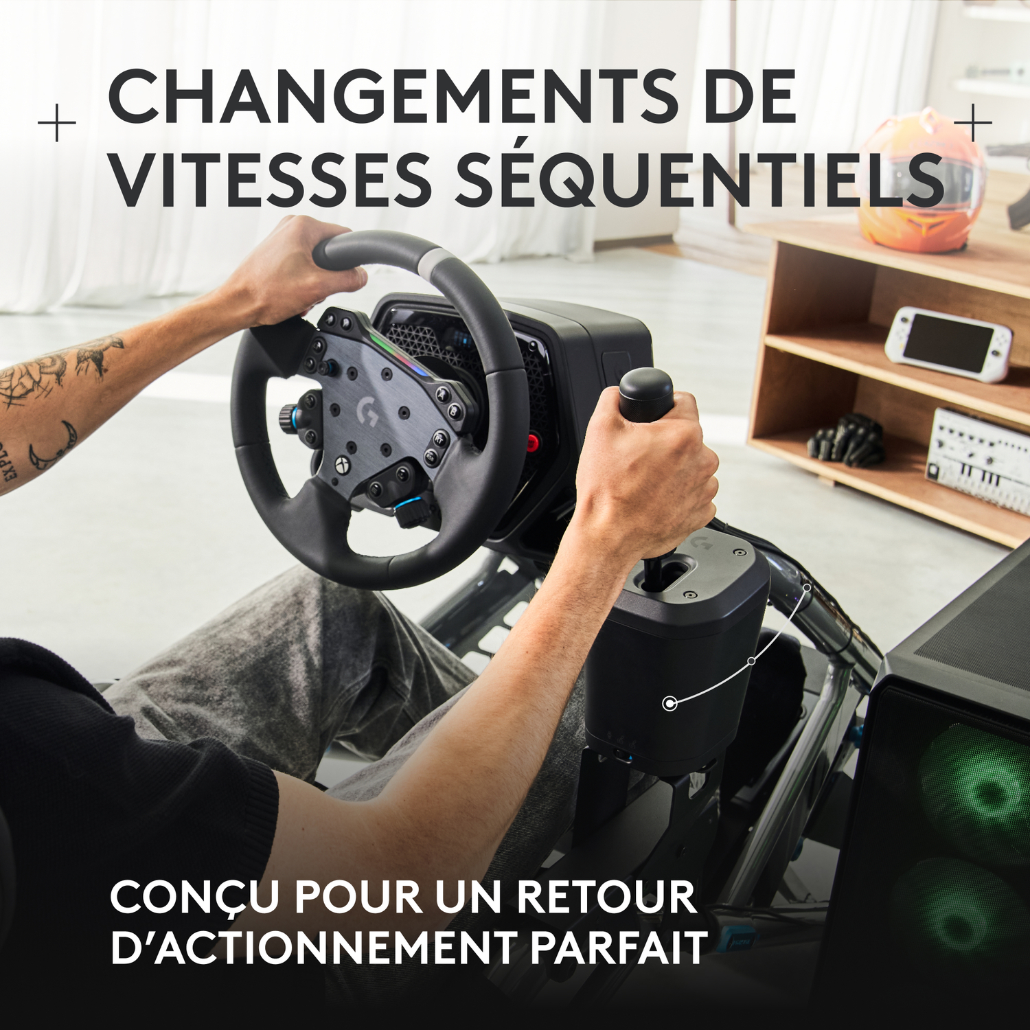 Mains sur volant et levier de vitesse avec texte sur changements de vitesses séquentiels.