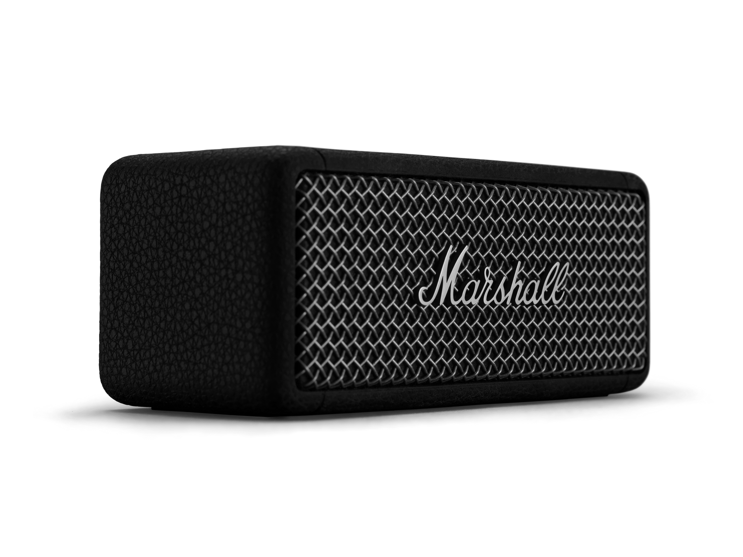 Un altavoz Marshall negro con el logo blanco de Marshall sobre un fondo negro.