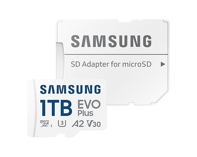 Fehér Samsung SD kártya és microSD kártya adapterrel.