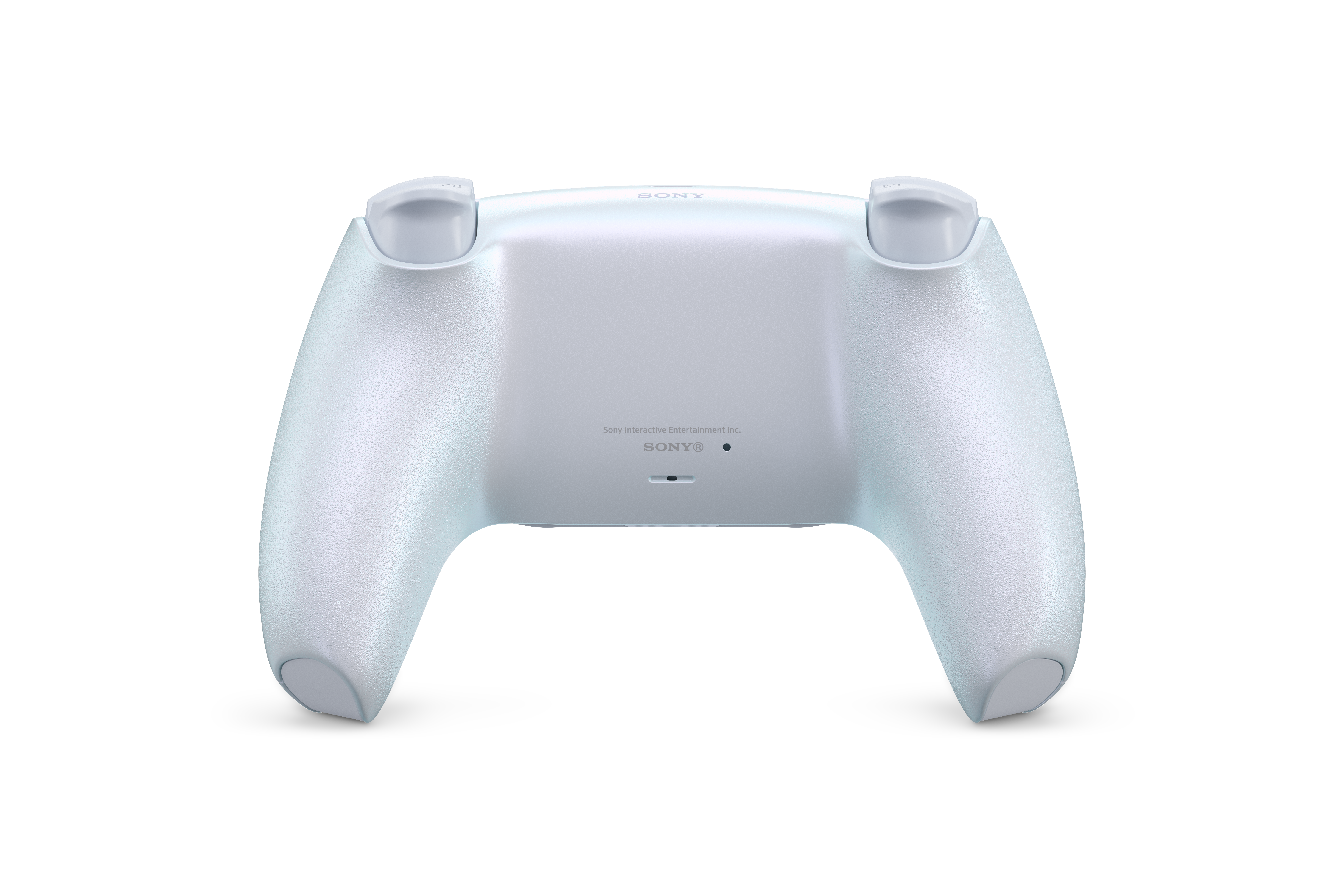 Rückseite eines weißen PS5-Controllers. Er hat ein glattes, mattes Finish und das Sony-Logo.
