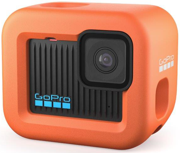 Egy narancssárga GoPro kamera. Fekete előlapja, objektívje és kék GoPro logója van.