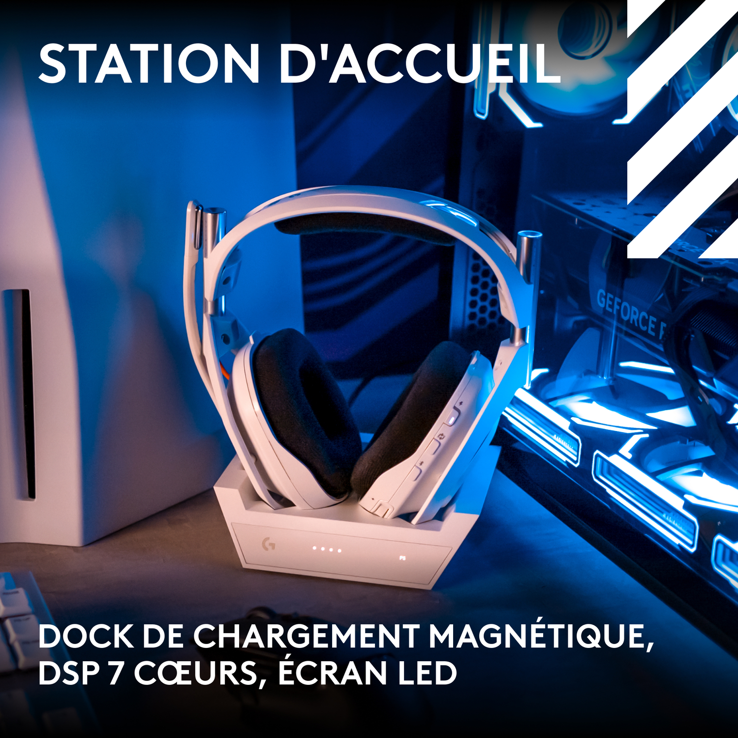 Casque blanc sur station de charge avec texte.