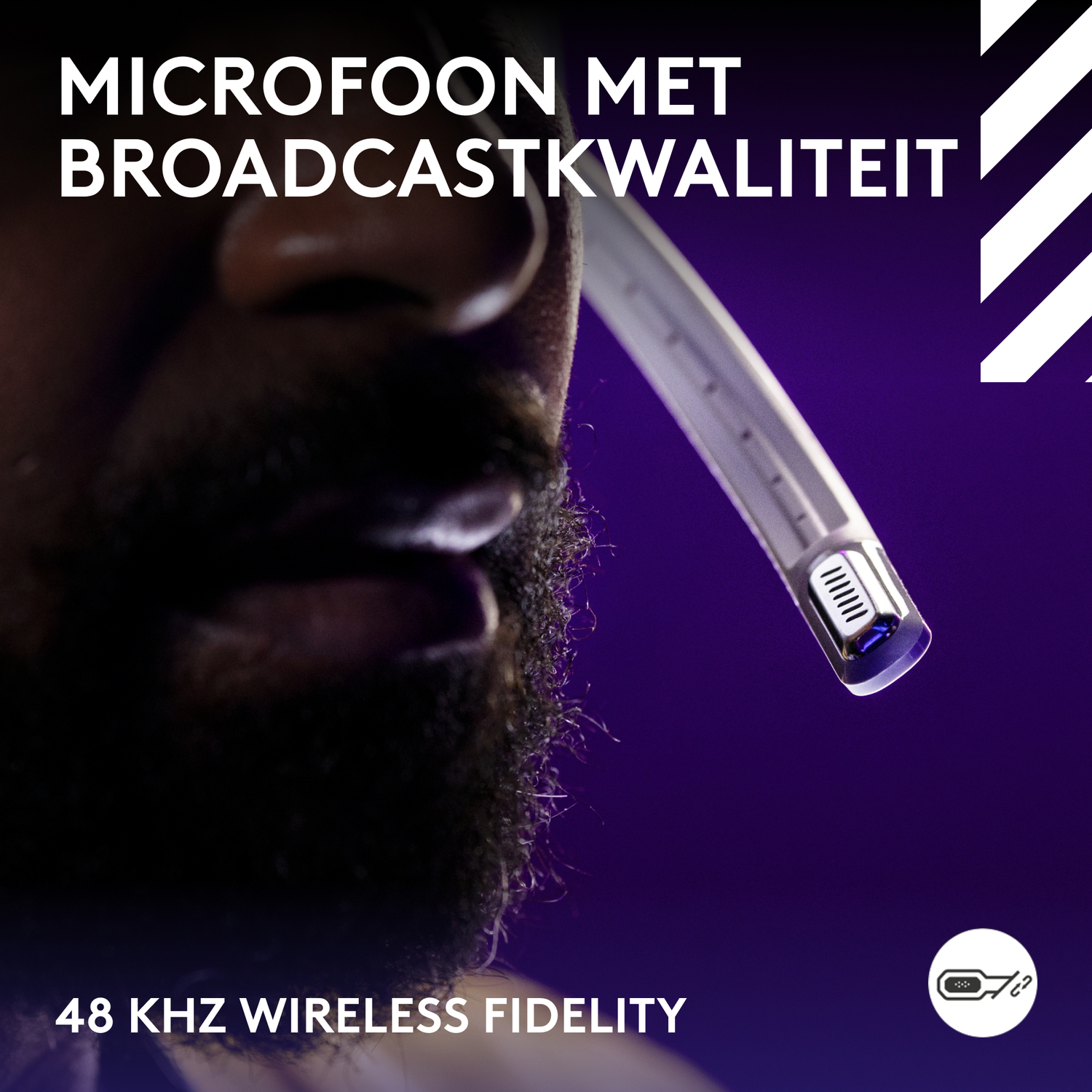 Man with microphone close-up. Text says MICROFOON MET BROADCASTKWALITEIT and 48 KHZ.