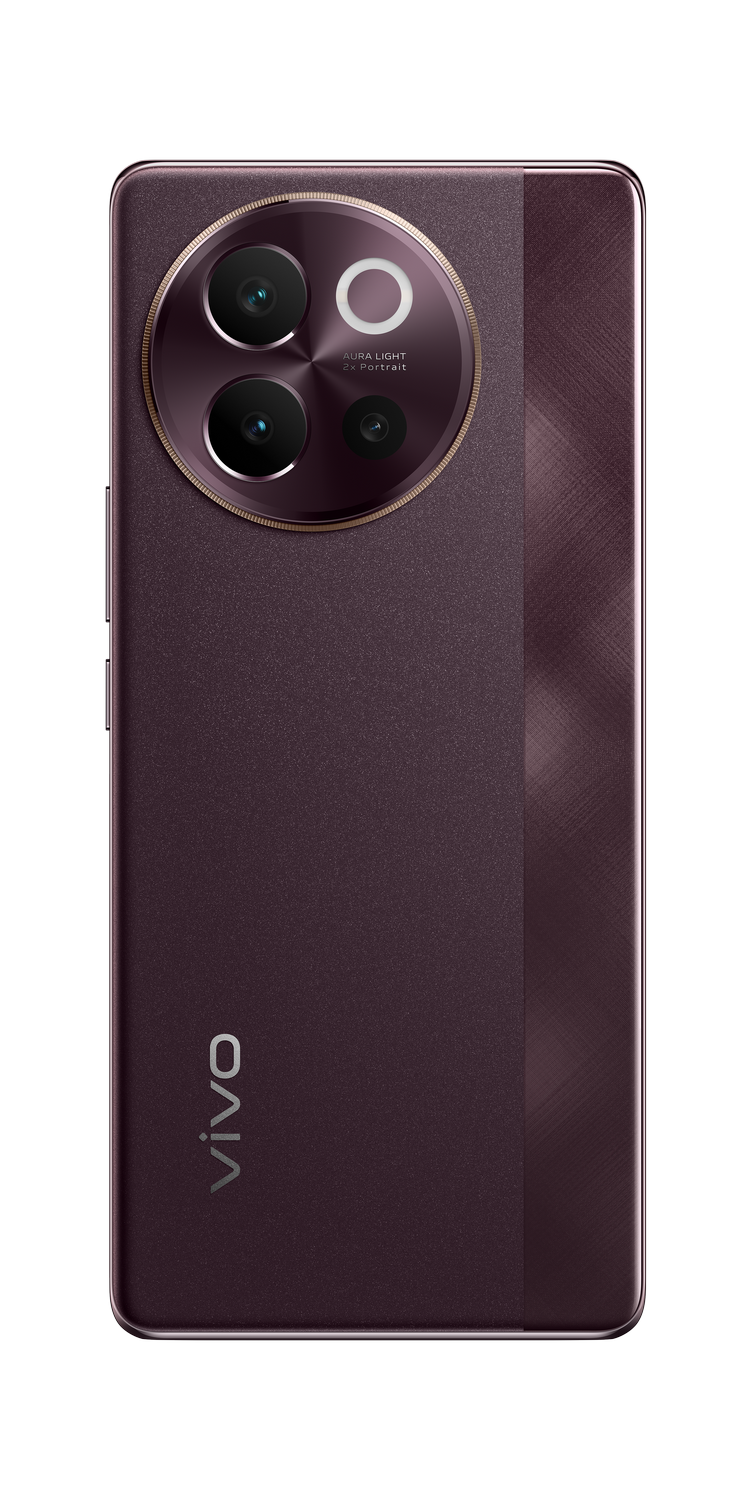Parte trasera de un teléfono púrpura oscuro con un gran módulo de cámara con tres lentes y un flash.