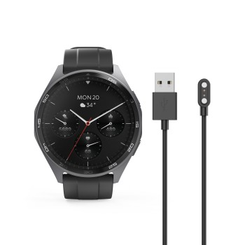 Smartwatch mit schwarzem Armband und Ladegerät, das Datum anzeigt, isoliert auf weißem Hintergrund.