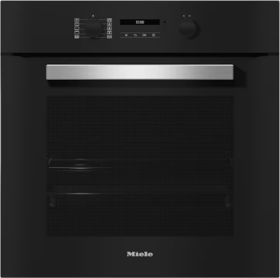 Un horno Miele negro. Tiene un reloj digital y un panel de control en la parte frontal superior.