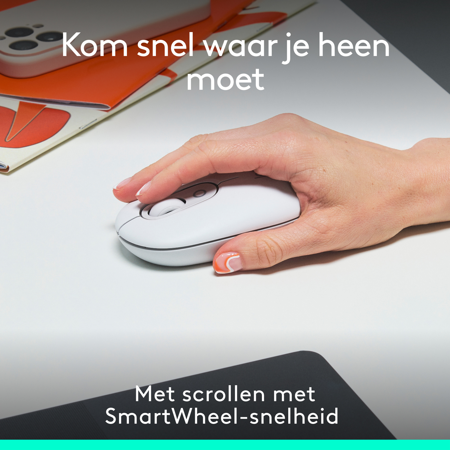 Hand on white mouse with text, 'Kom snel waar je heen moet' and 'SmartWheel'.