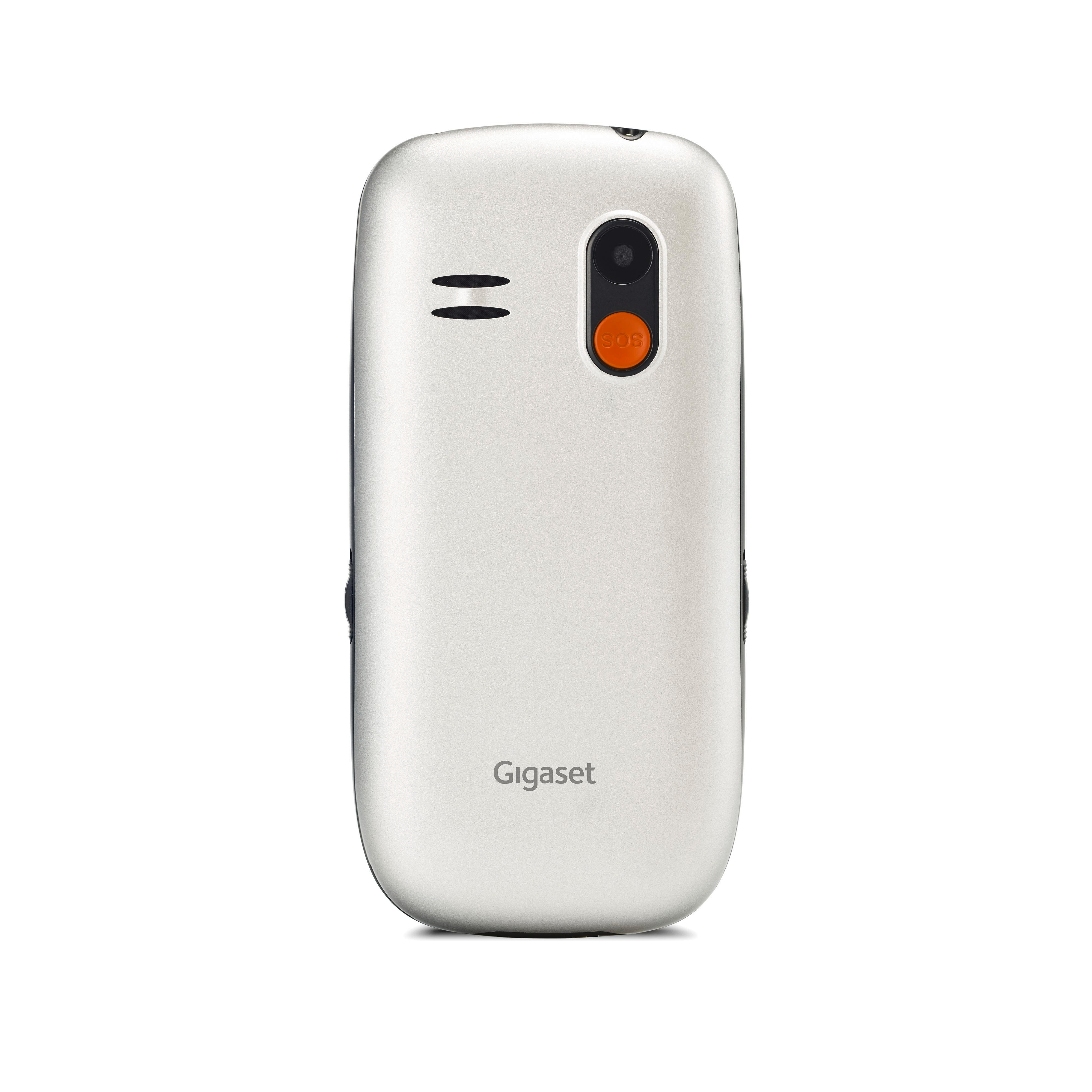 Ein silbernes Gigaset-Telefon mit orangefarbener SOS-Taste auf weißem Hintergrund.