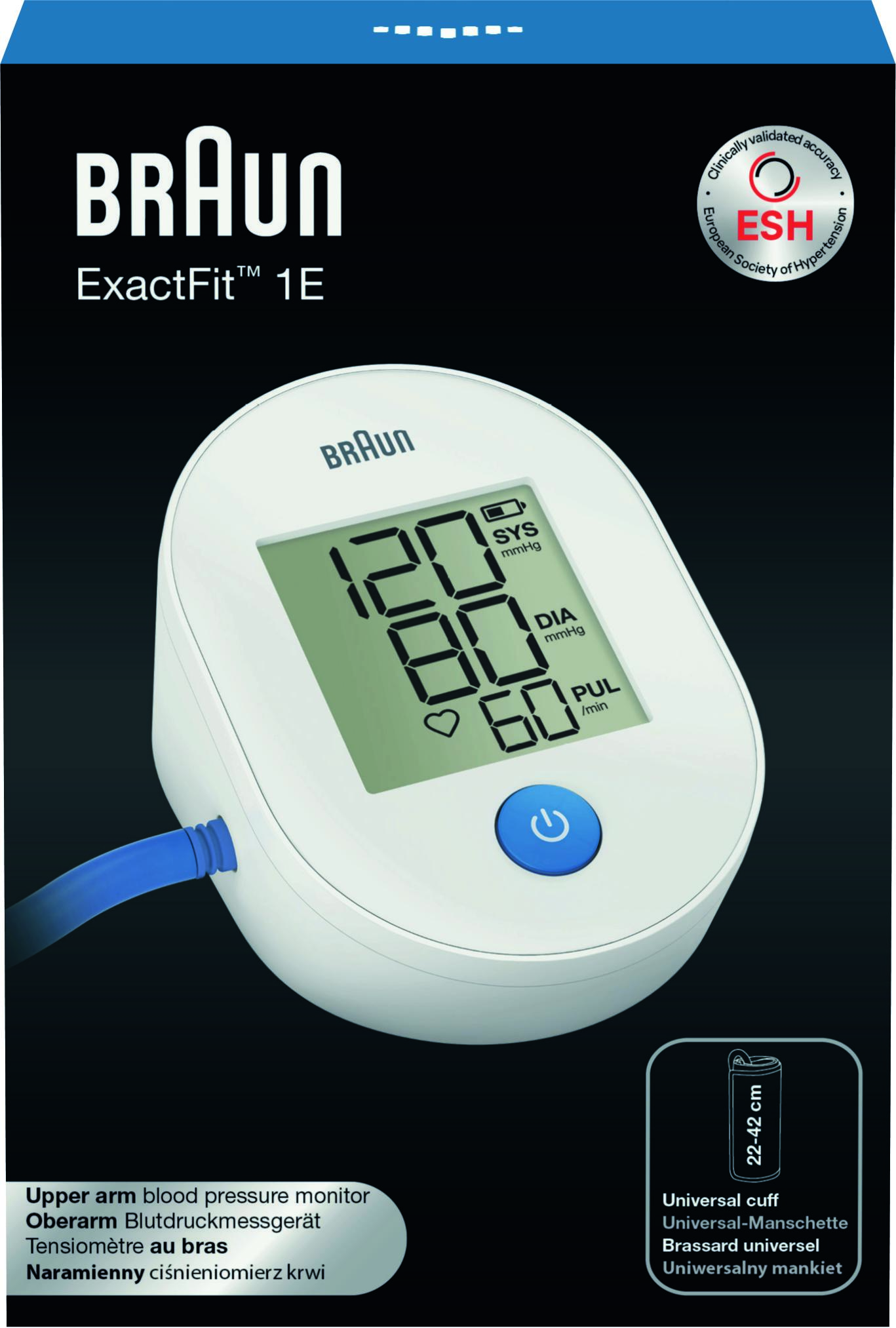 Ein weißes Blutdruckmessgerät auf einer Box. Es zeigt Zahlen an. Text: 'BRAUN ExactFit 1E'.