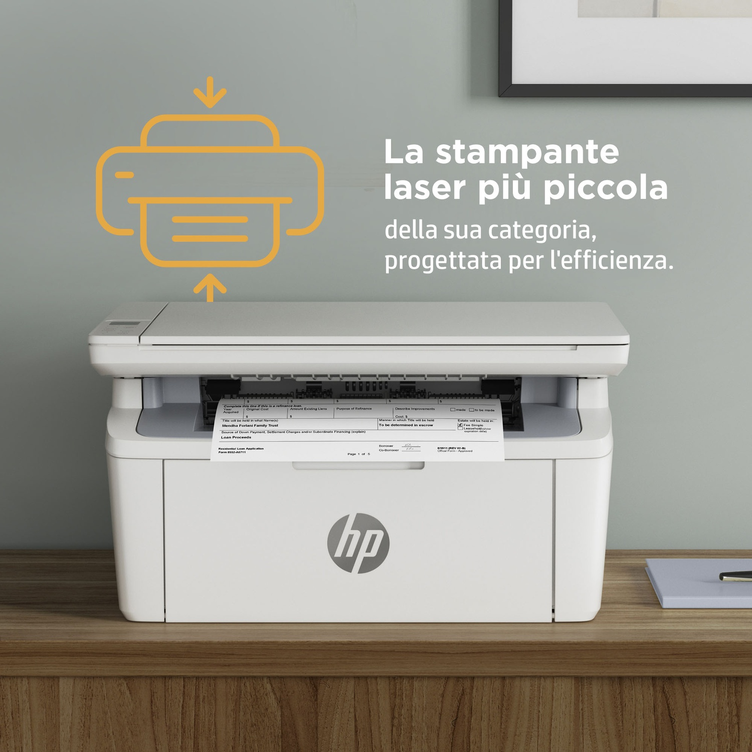 Una stampante HP bianca che stampa un documento, con testo: 'La stampante laser più piccola'.