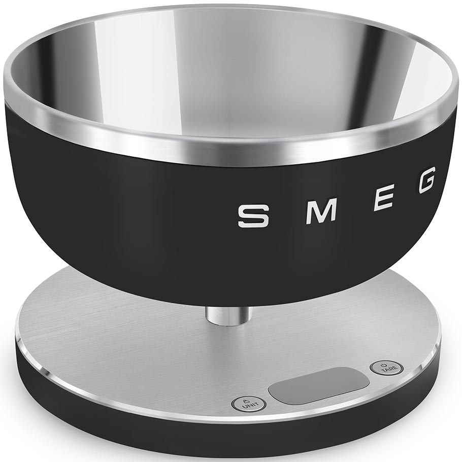 Gamelle pour chien noire et argentée sur un support argenté, avec le logo SMEG.