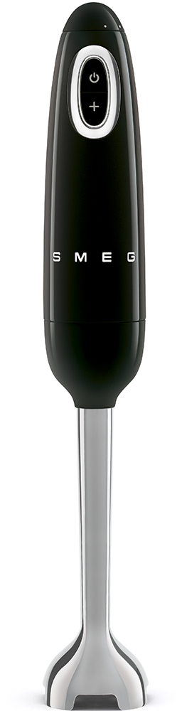 Schwarzer Stabmixer mit silberner Basis und weißem Einschaltknopf. Smeg-Logo sichtbar.