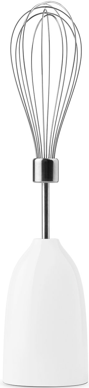 Ein weißer und silberner Handmixer. Die Oberseite hat einen Schneebesenaufsatz. Der Griff ist weiß.